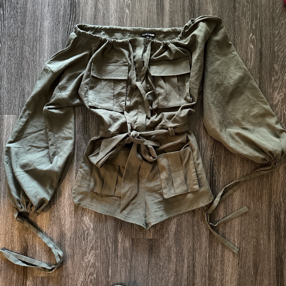 Fashion Nova romper